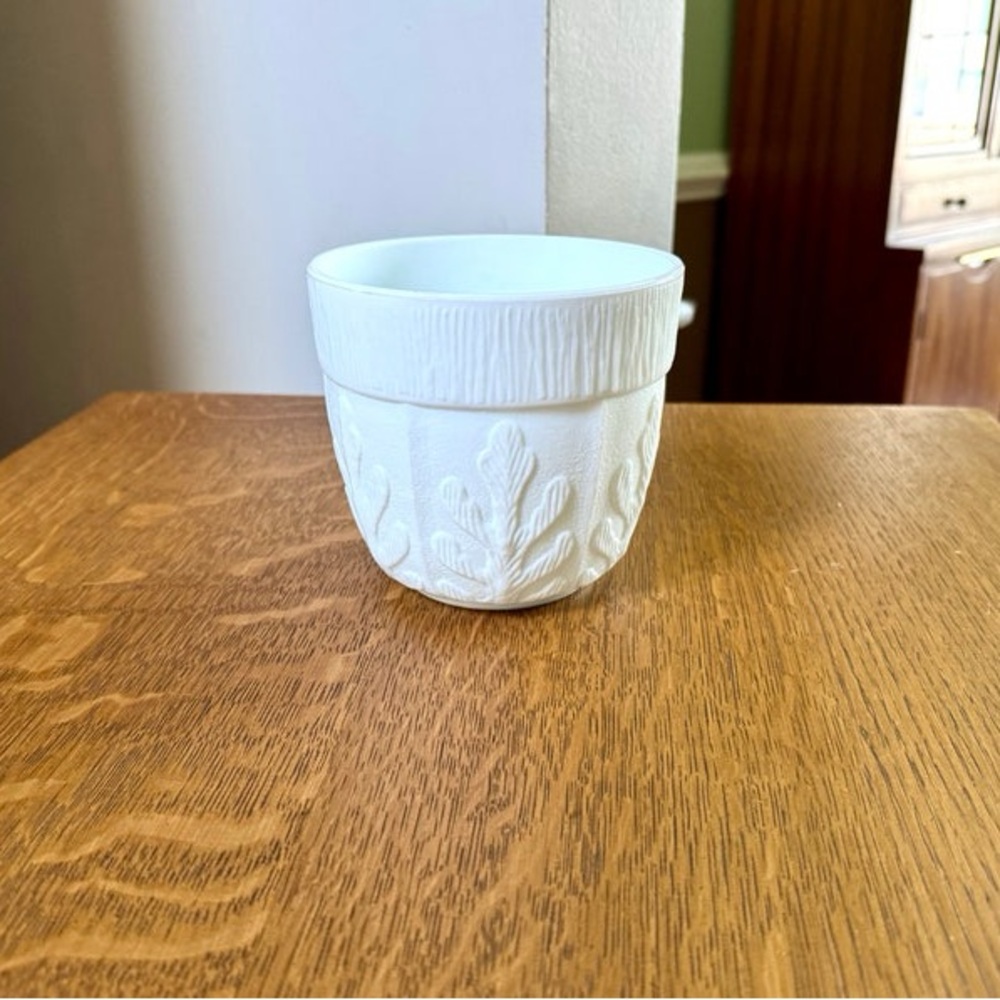 Vintage 1970s FTD Milk Glass Planter/Pot Oak Leaf Design